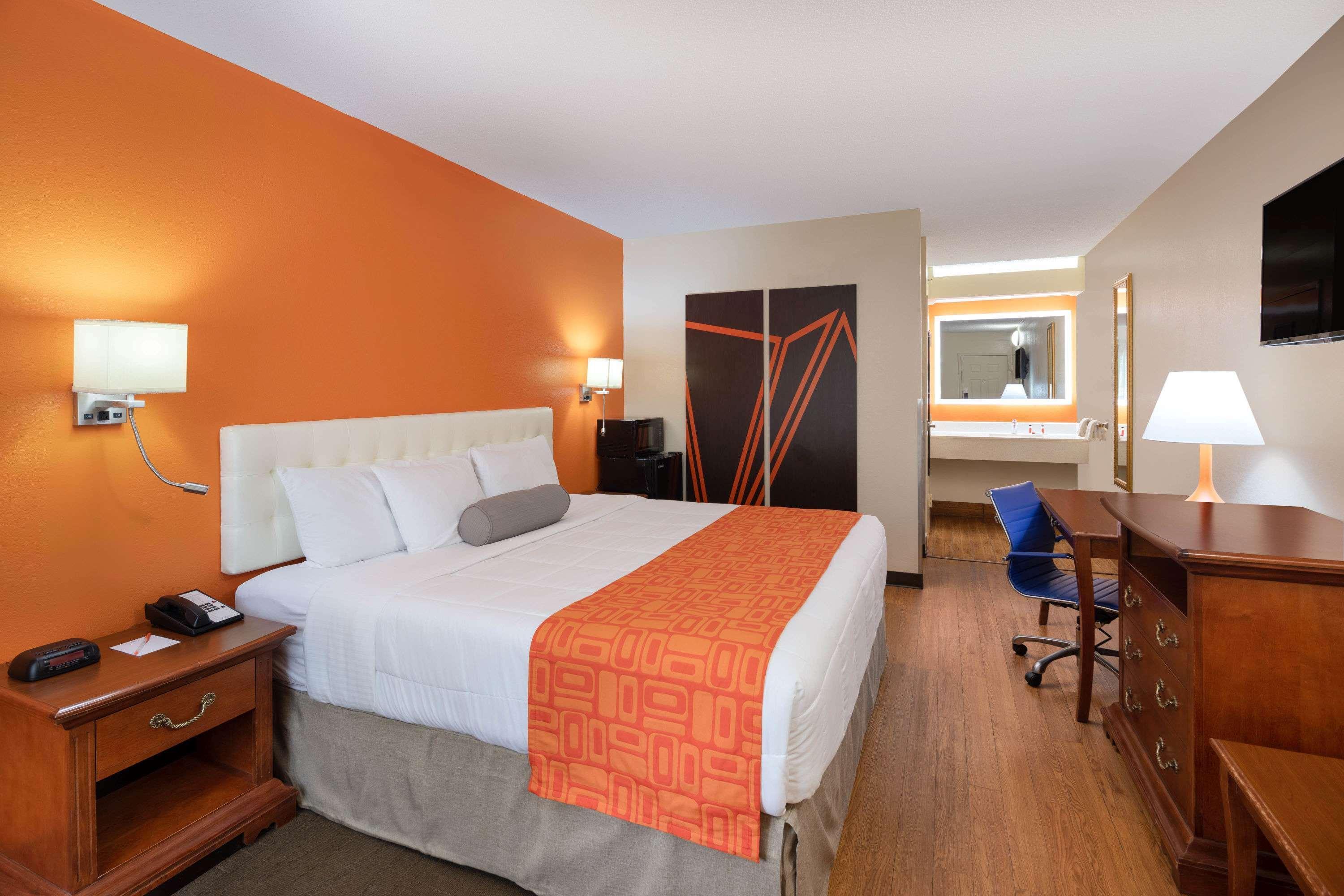 Howard Johnson By Wyndham Savannah Ga Georgetown Eksteriør bilde
