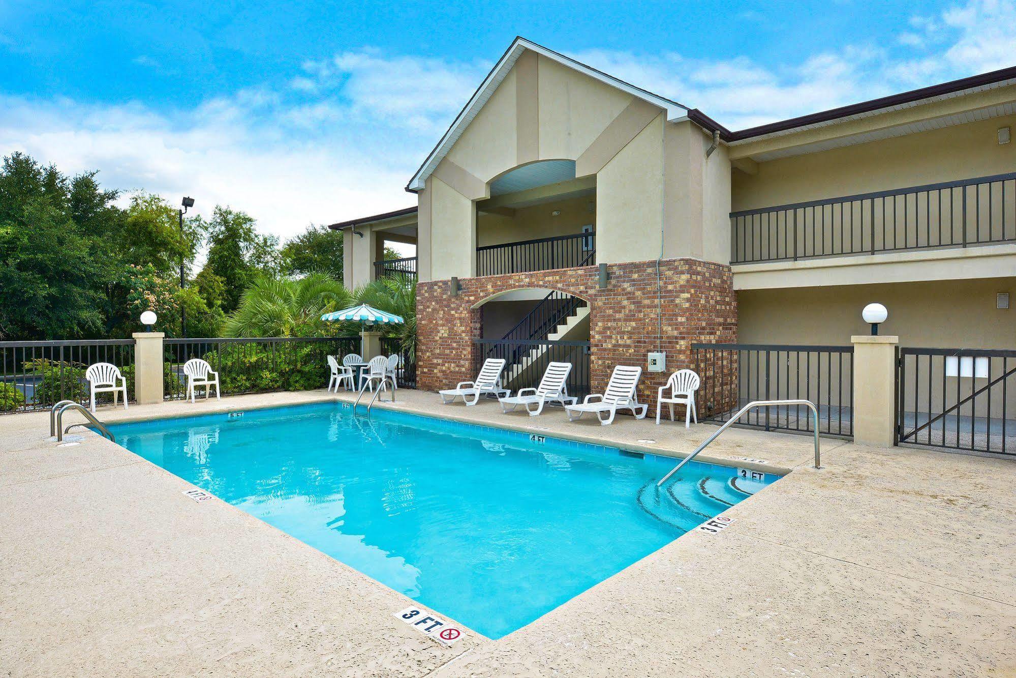 Howard Johnson By Wyndham Savannah Ga Georgetown Eksteriør bilde